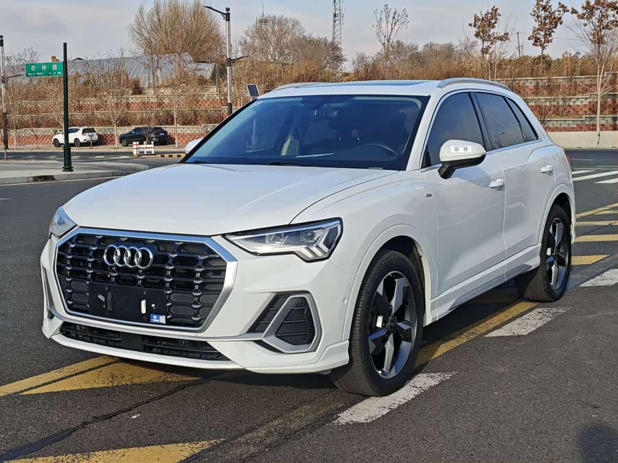 Audi Q3 2021 35 TFSI Progressive Dynamic
