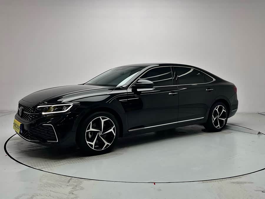 2023 Volkswagen Passat 330TSI Starry Sky Luxury Edition