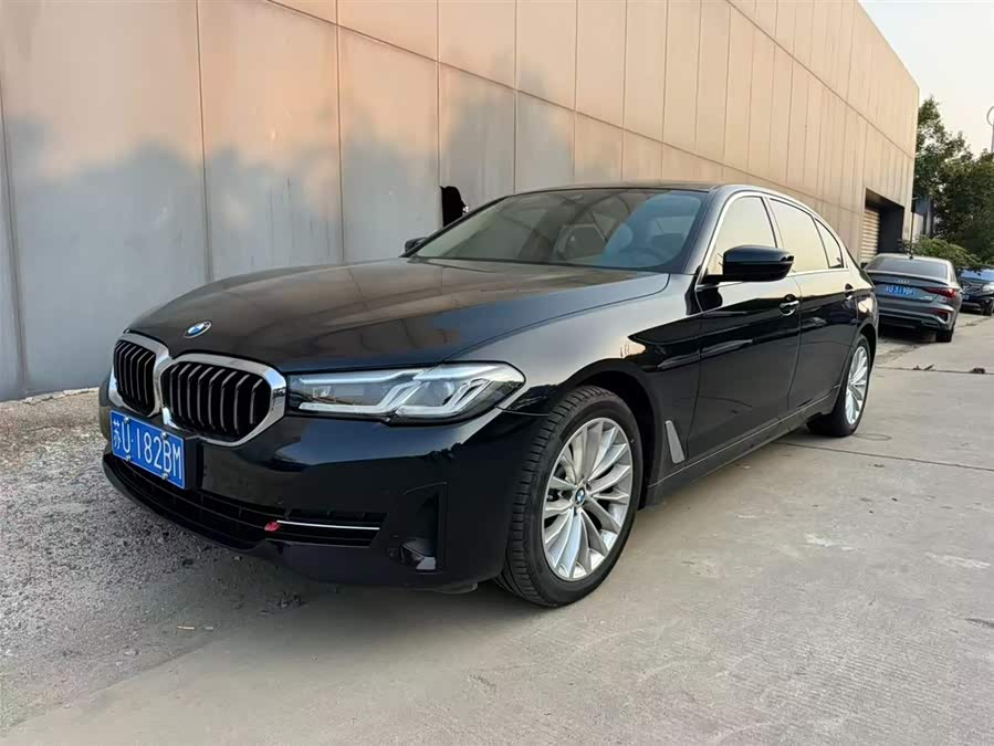 2022 BMW 5 Series 525Li Luxury Package