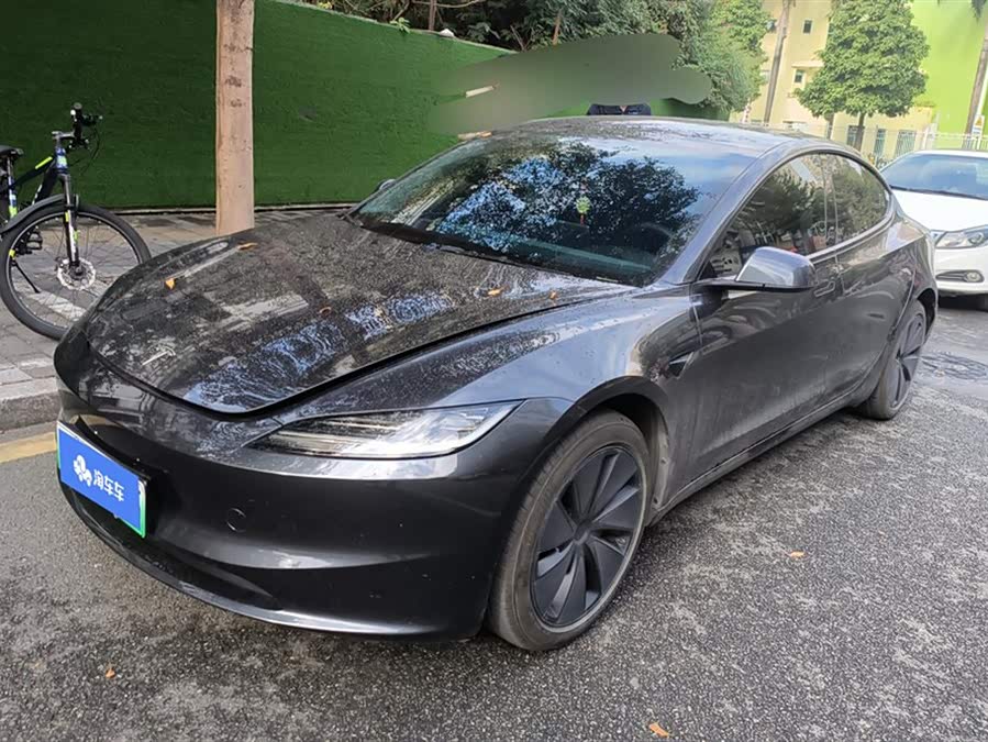 Model 3 2025 Rear-Wheel Drive