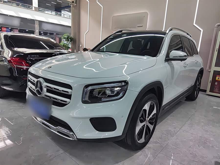 Mercedes-Benz GLB 2021 Fashion Edition