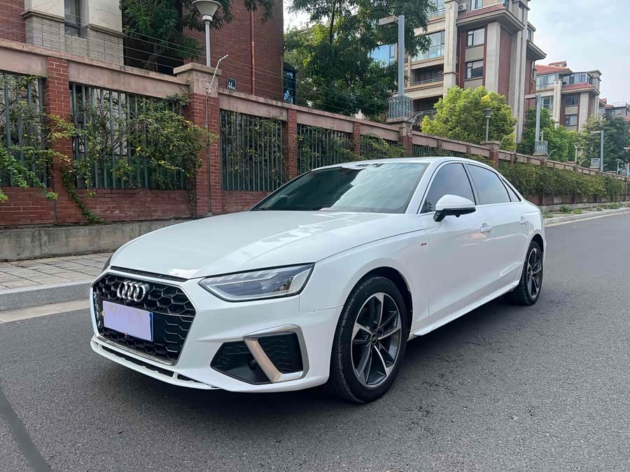 Audi A4L 2023 40 TFSI Fashion Dynamic Edition