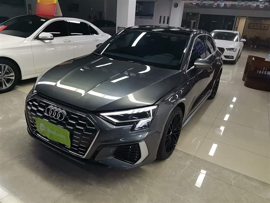 Audi A3 2023 Facelift Sportback 35 TFSI Fashion Sporty Model