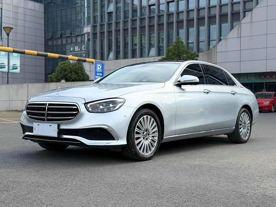 Mercedes-Benz E-Class 2022 E 300 L Fashion Edition