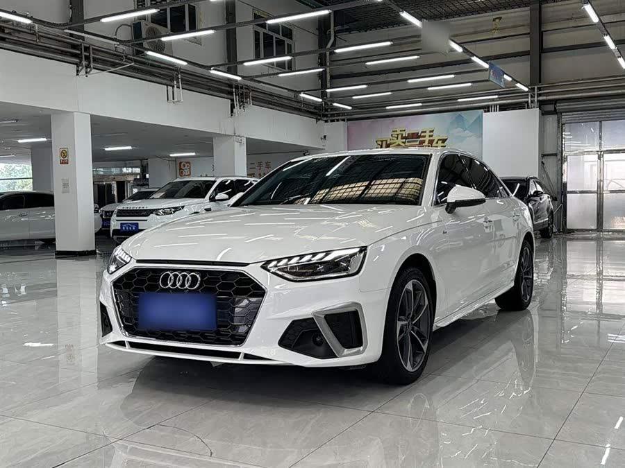 Audi A4L 2022 40 TFSI Fashion Dynamic Edition