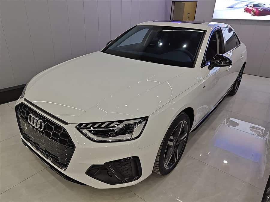 Audi A4L 2022 40 TFSI Luxury Dynamic