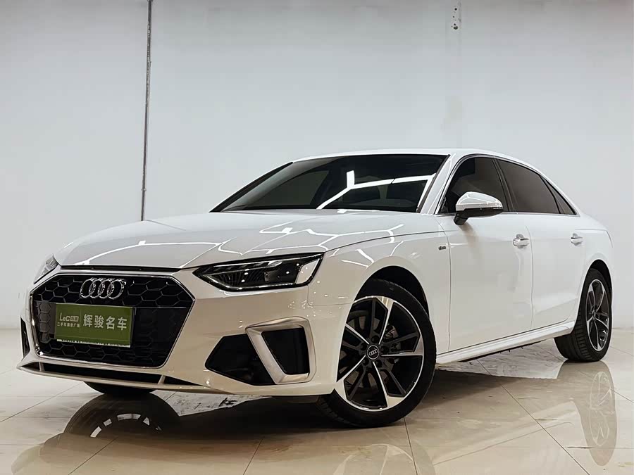 Audi A4L 2022 40 TFSI Fashion Dynamic Edition