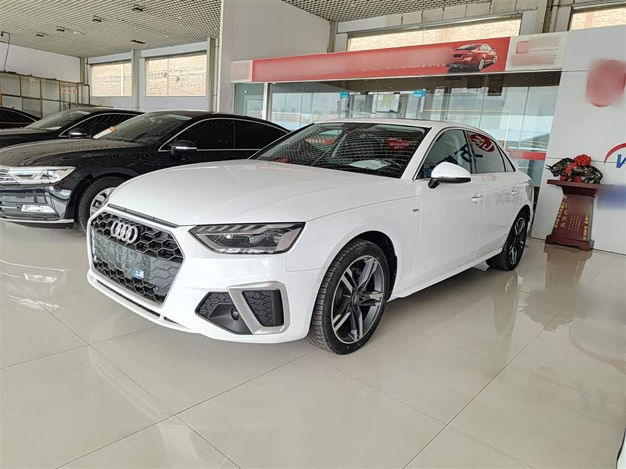 Audi A4L 2022 40 TFSI Fashion Dynamic Edition