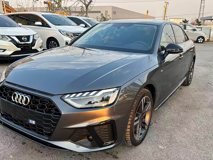 Audi A4L 2023 40 TFSI Luxury Dynamic