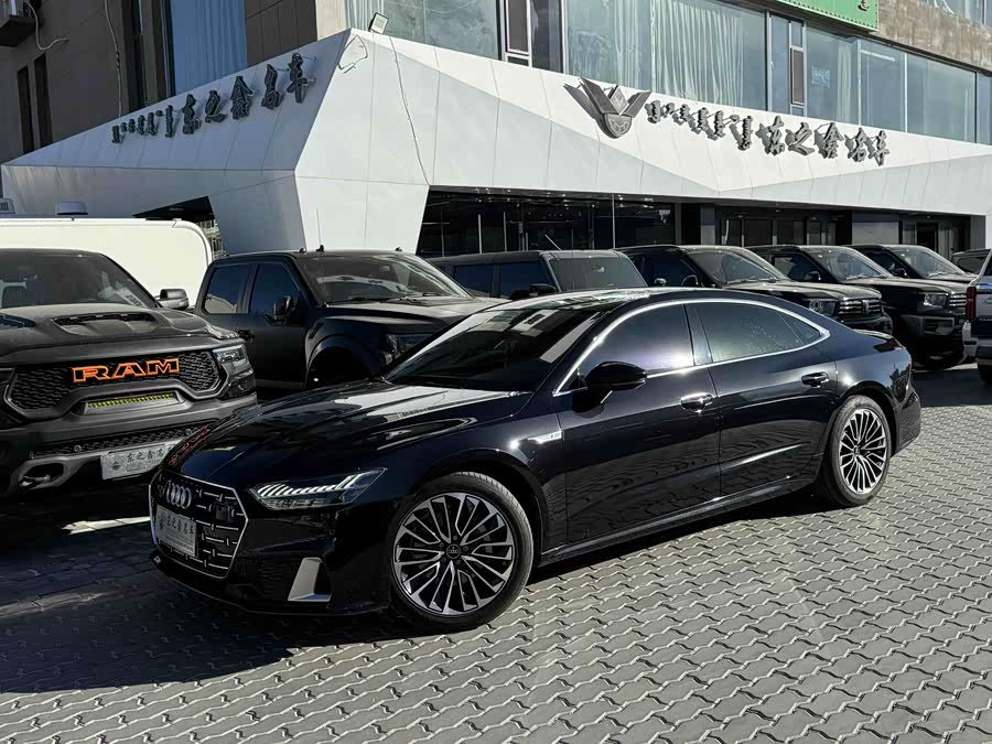 Audi A7L 2024 45 TFSI Luxury
