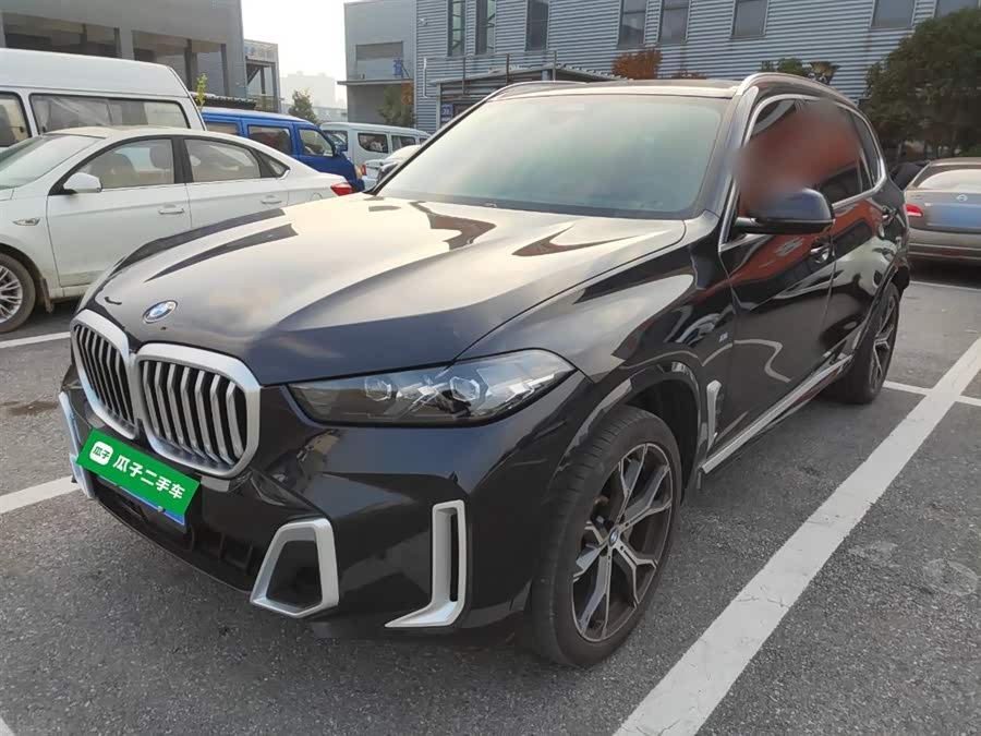 BMW X5 2023 xDrive 30Li Luxury M Sport Package