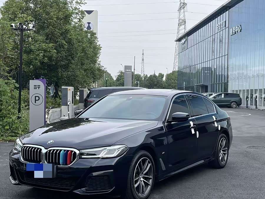 2021 BMW 5 Series 525Li M Sport Package