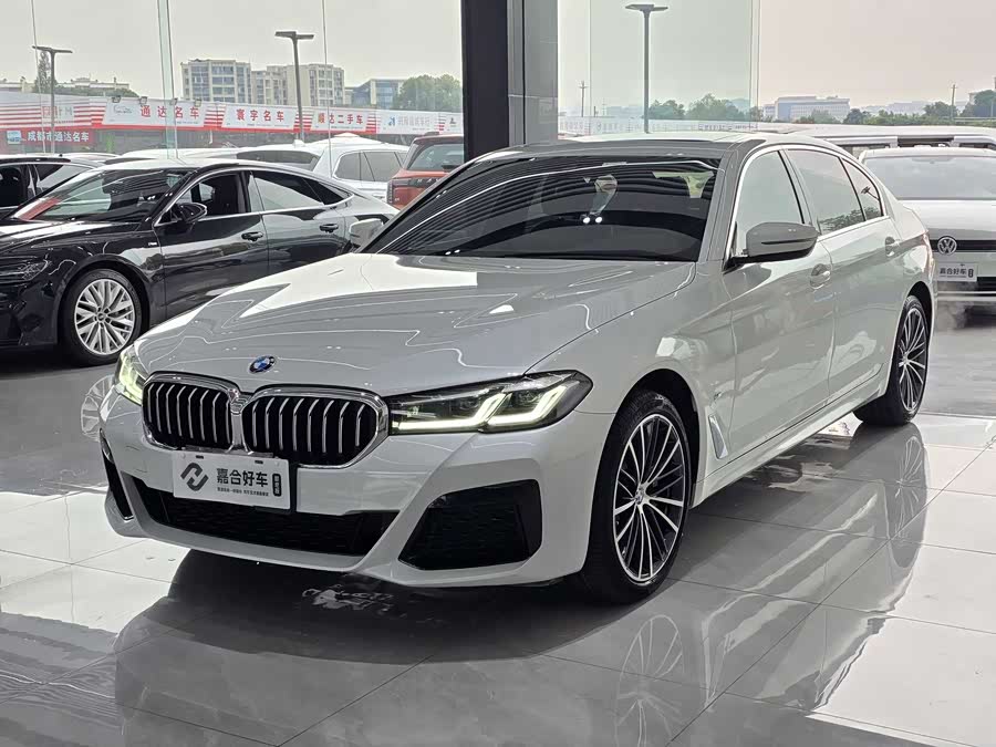 2022 BMW 5 Series 530Li Leading Edition M Sport Package
