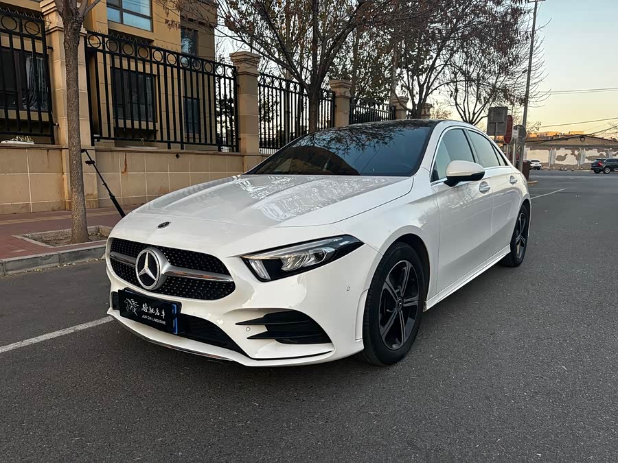 Mercedes-Benz A-Class 2022 Facelift III A 200 L Sport Sedan Fashion Edition