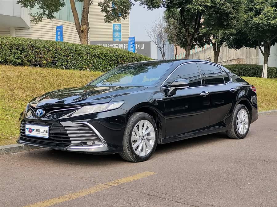 Camry 2023 Hybrid 2.5HGVP Leading Edition