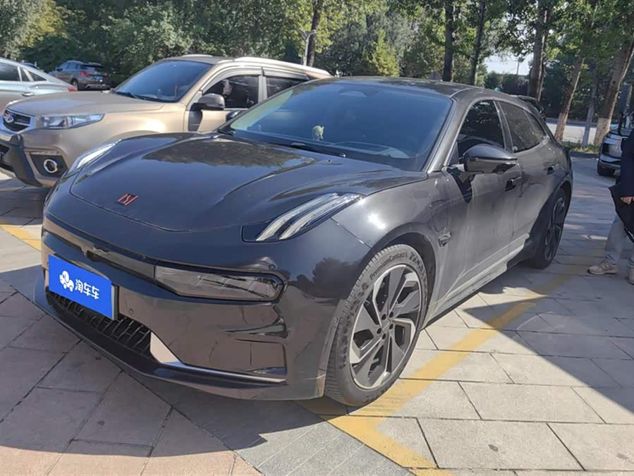 Jike 001 2021 Long-Range Dual Motor WE Edition