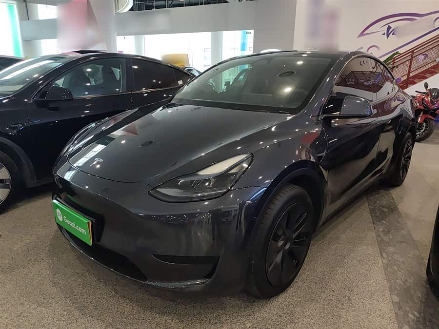 Model Y 2024 Rear-Wheel Drive