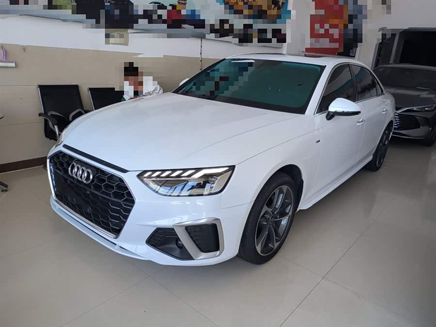 Audi A4L 2023 40 TFSI Fashion Dynamic Edition