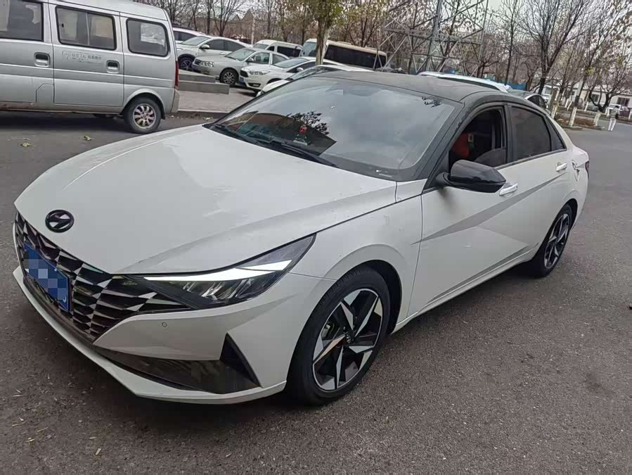 Hyundai Elantra 2021 1.5L CVT LUX Premium Edition