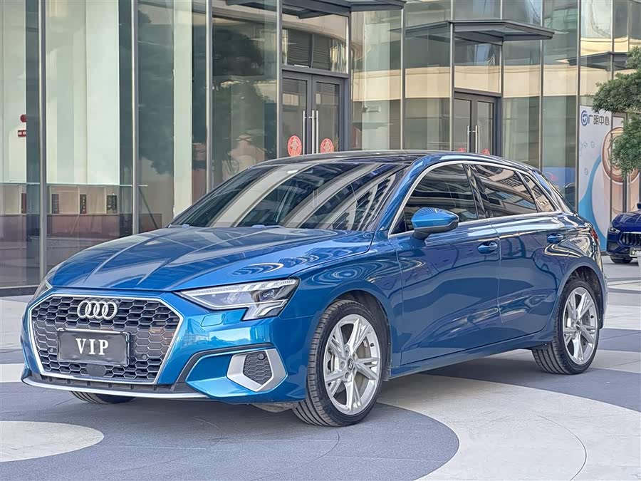 Audi A3 2021 Sportback 35 TFSI Fashionable Elegant Model