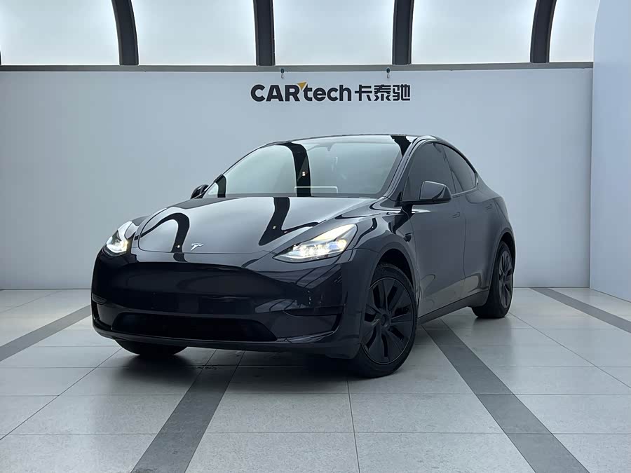 Model Y 2024 Rear-Wheel Drive