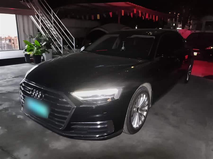 2022 Audi A8 A8L 50 TFSI quattro Comfort Edition