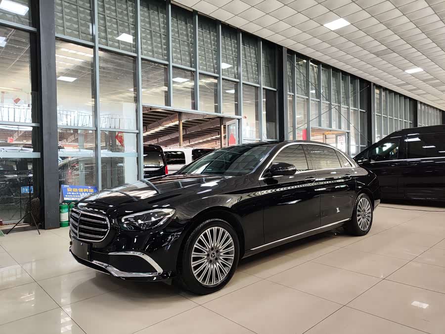 Mercedes-Benz E-Class 2023 E 300 L Fashion Edition