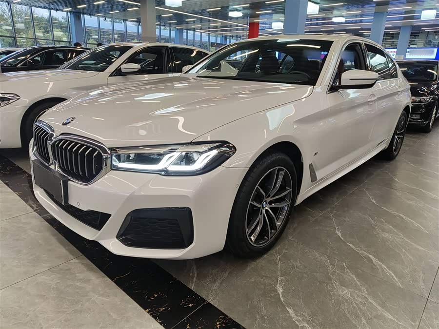 BMW 5 Series 2022 Facelift II 525Li M Sport Package