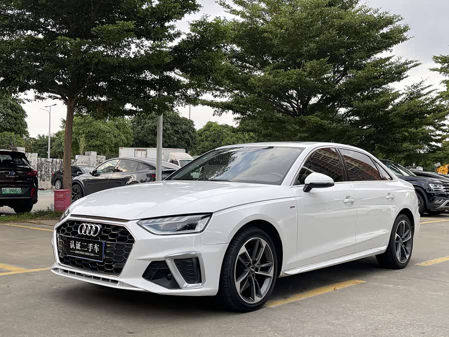 Audi A4L 2022 40 TFSI Luxury Dynamic