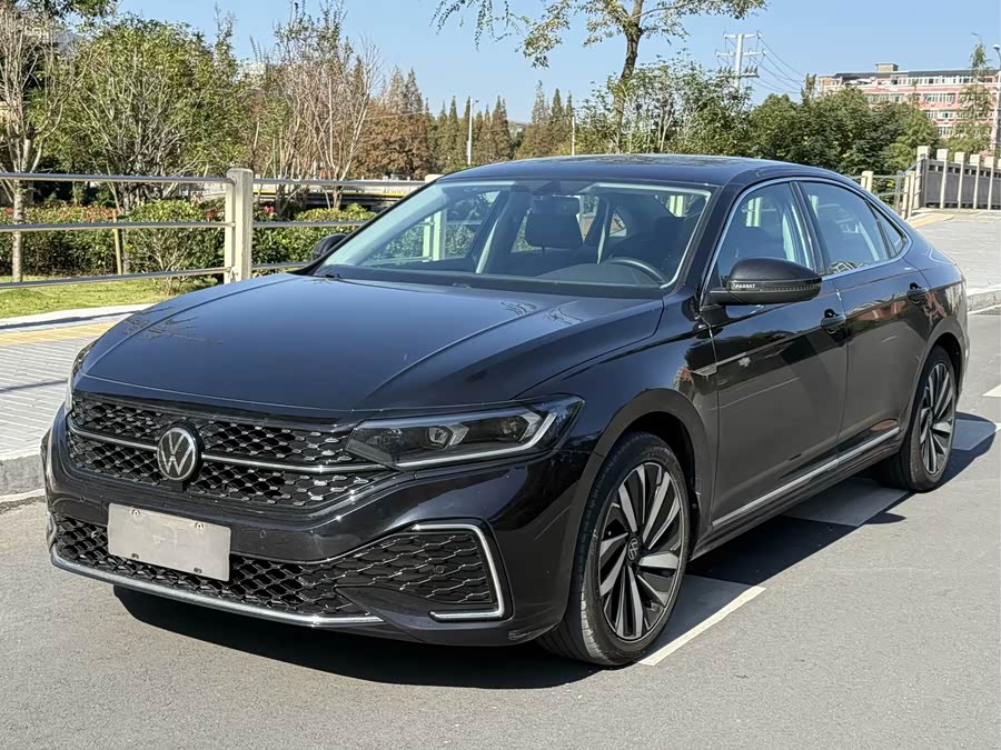 2022 Volkswagen Passat 330TSI Starry Sky Elite Edition