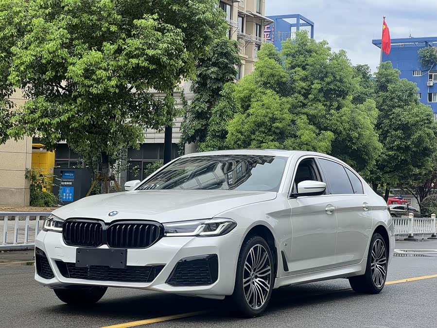 2022 BMW 5 Series 530Li Leading Edition M Sport Package