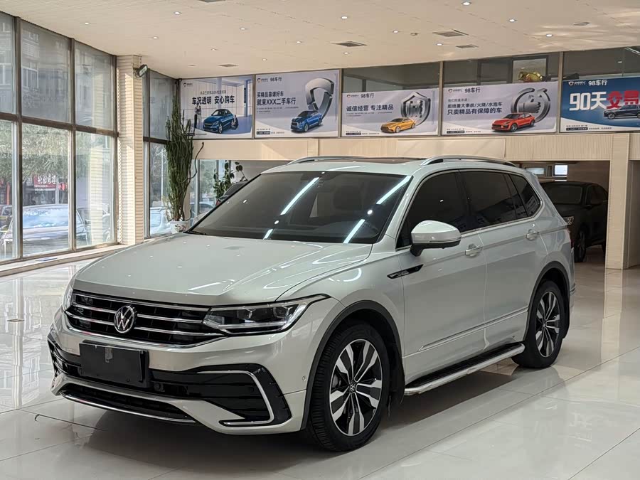 Tiguan L 2022 380TSI Automatic 4WD R-Line Premium Edition 7-Seater
