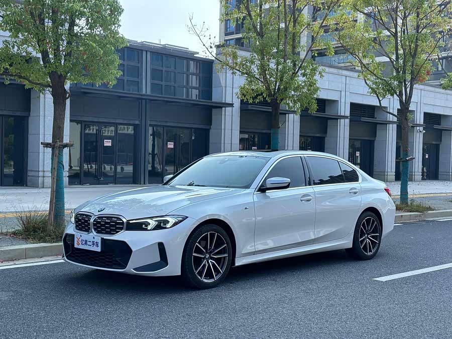 2024 BMW 3 Series 325i M Sport Package
