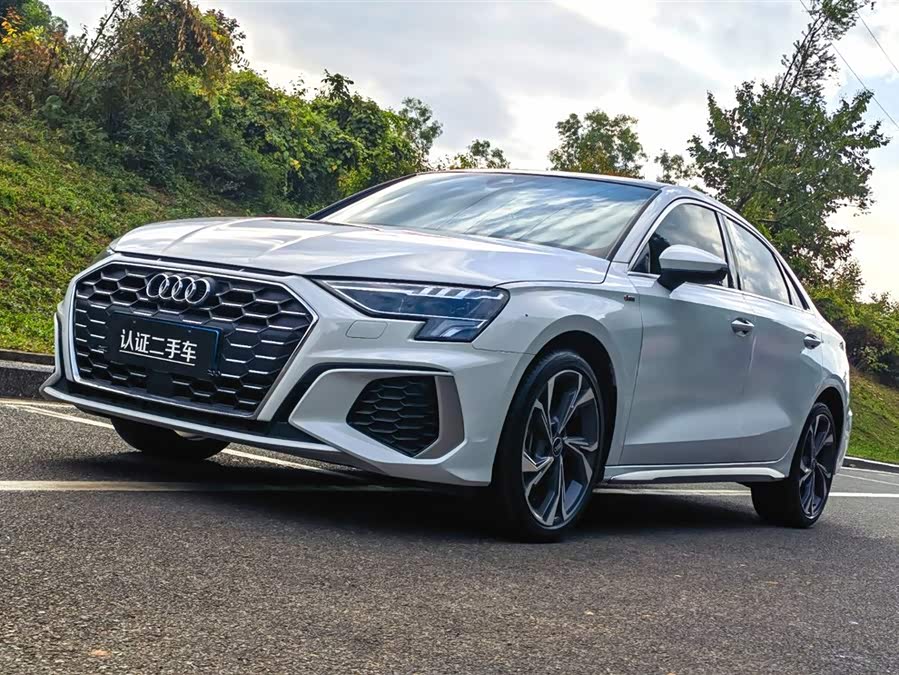 2024 Audi A3 A3L Limousine 35 TFSI Luxury Sport