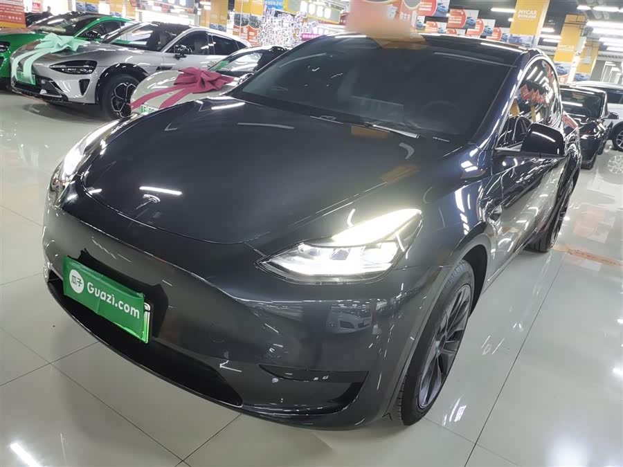 Model Y 2024 Rear-Wheel Drive