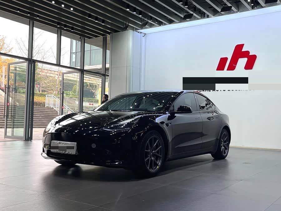 Model 3 2022 Rear-Wheel Drive