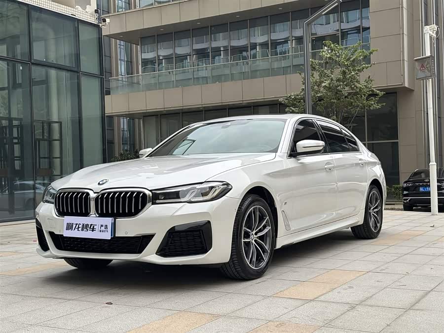 BMW 5 Series 2022 Facelift II 525Li M Sport Package