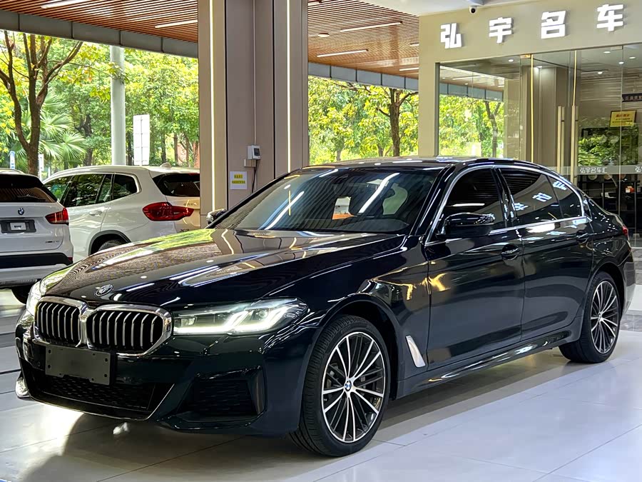 2022 BMW 5 Series 530Li Leading Edition M Sport Package