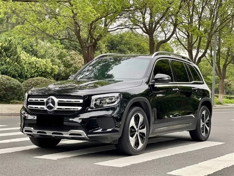 Mercedes-Benz GLB 2021 Fashion Edition