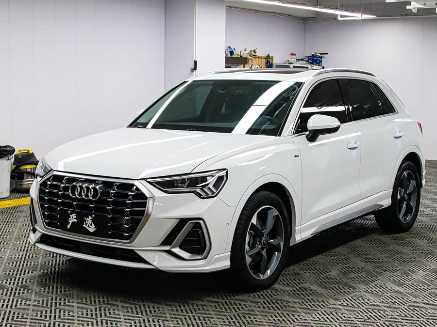 Audi Q3 2022 35 TFSI Fashion Dynamic Edition