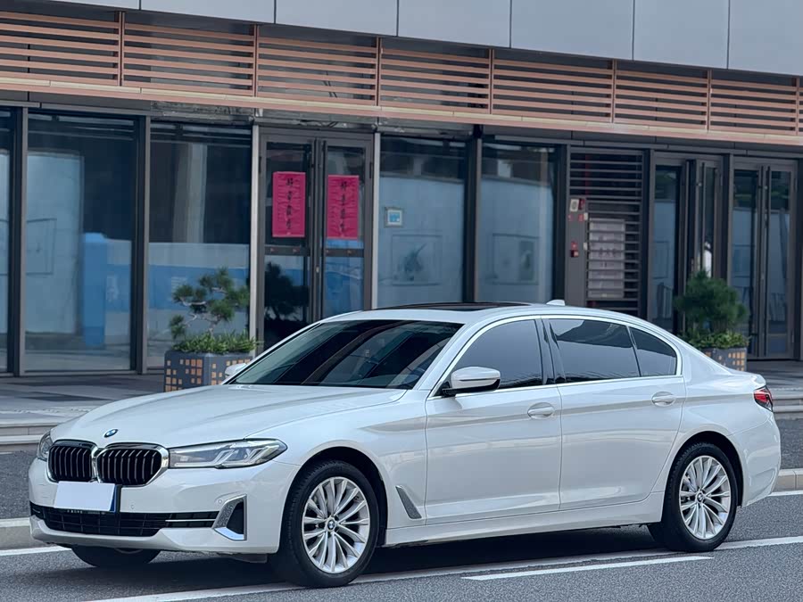 2022 BMW 5 Series Facelift 525Li Luxury Package