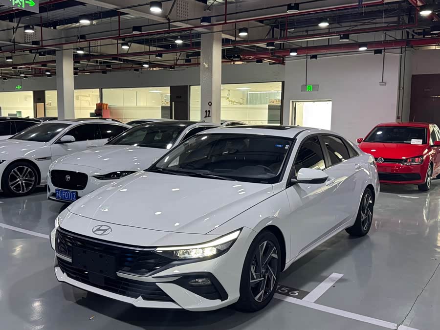 Hyundai Elantra 2023 1.5L CVT GLX Elite Edition