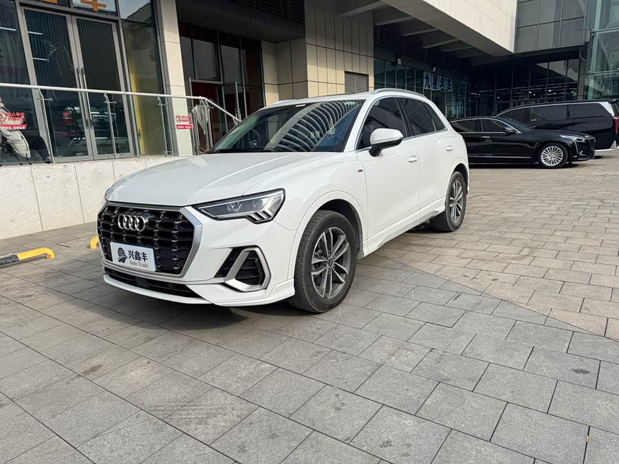 Audi Q3 2022 35 TFSI Progressive Dynamic