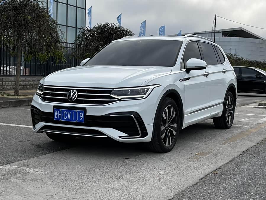 Tiguan L 2022 330TSI Automatic 2WD R-Line Premium Edition