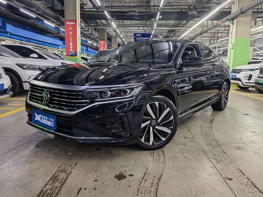 2022 Passat 330TSI Luxury Edition