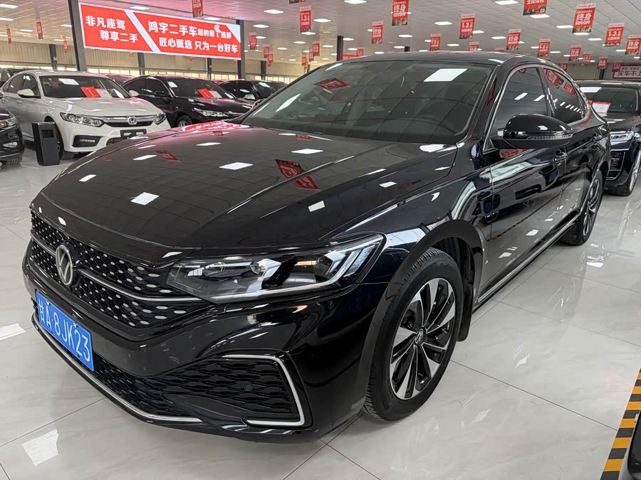 2022 Volkswagen Passat 330TSI Starry Sky Elite Edition