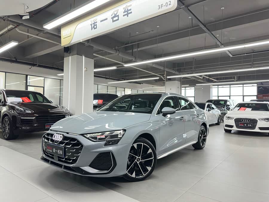 Audi A3 2025 A3L Limousine 35TFSI Flying Spur Premium Edition