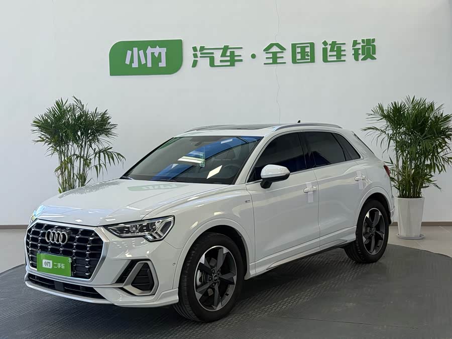Audi Q3 2022 35 TFSI Fashion Dynamic Edition