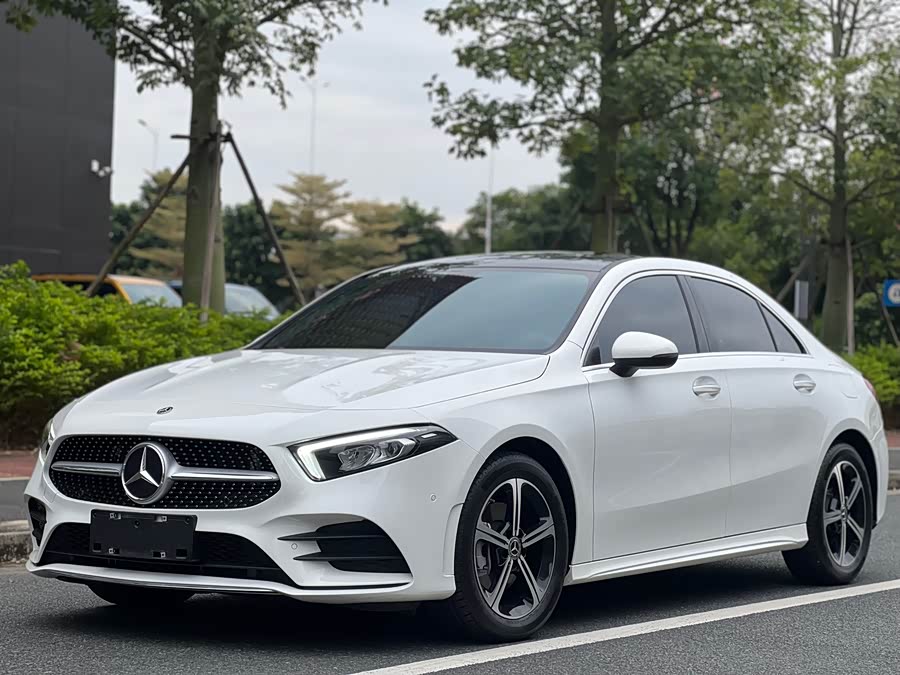 Mercedes-Benz A-Class 2022 Facelift II A 200 L Sport Sedan Fashion Edition