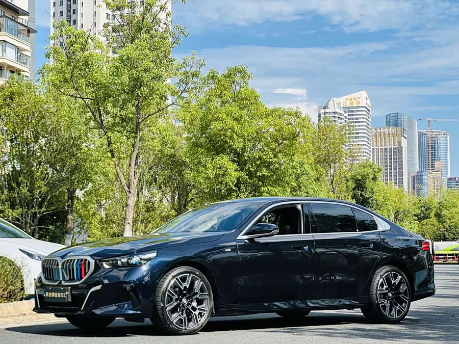 2024 BMW 5 Series 530Li Luxury M Sport Package